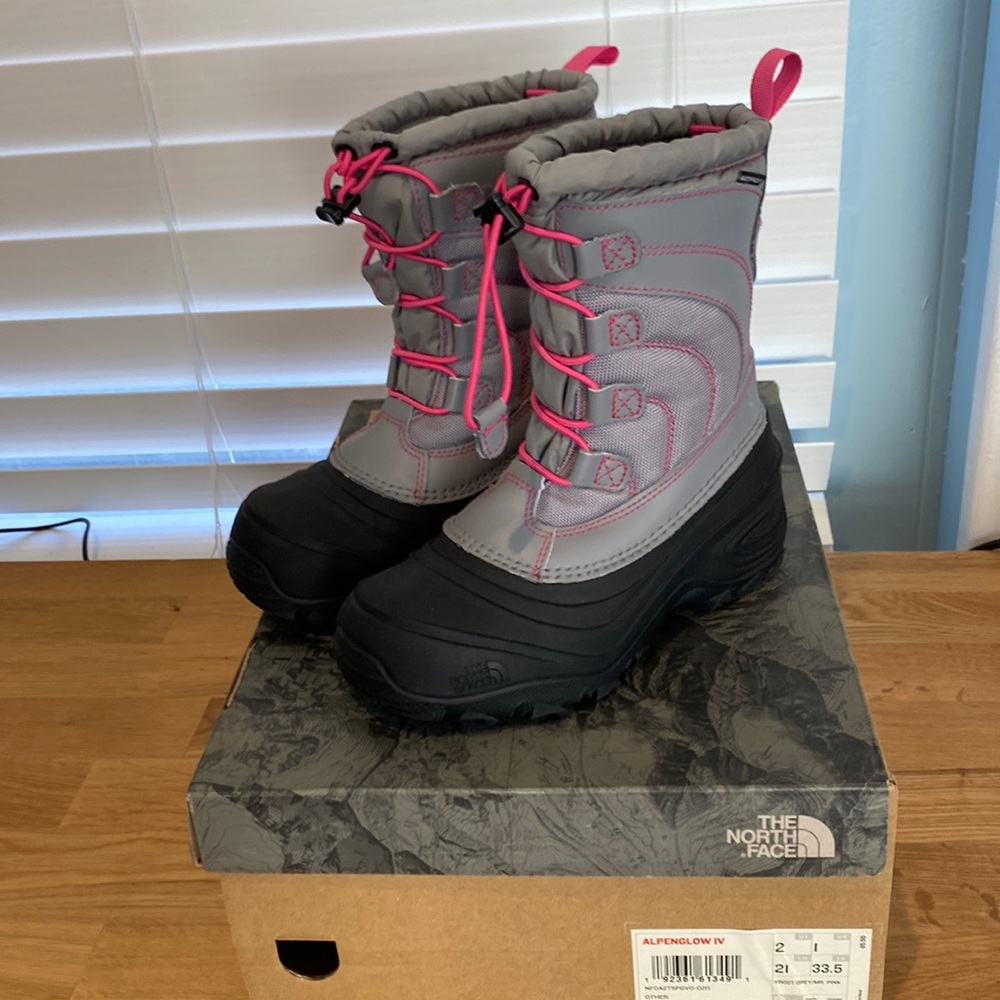 New- The North Face Appenglow IV Kids Boots